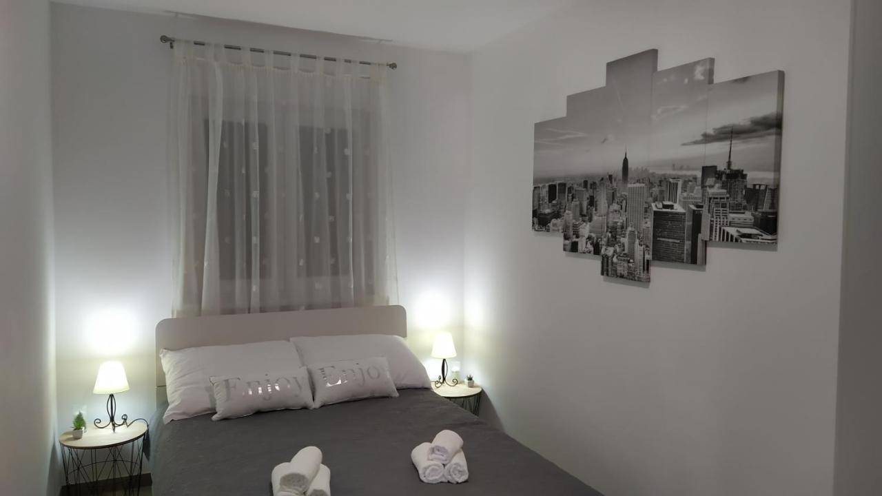 Urban Apartment Vukic Trogir Exterior foto
