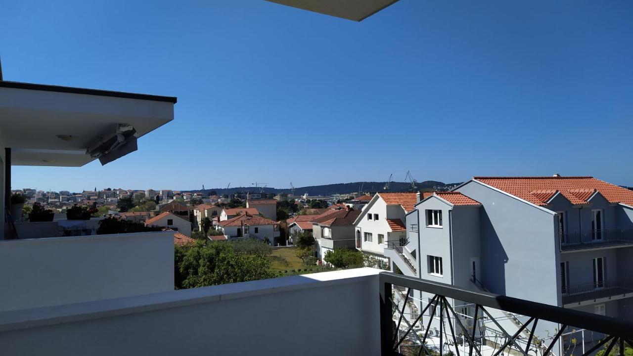 Urban Apartment Vukic Trogir Exterior foto